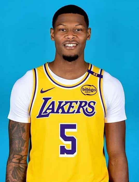 今夏朗尼沃, 型球员CB 今夏朗尼沃, 型球员CB